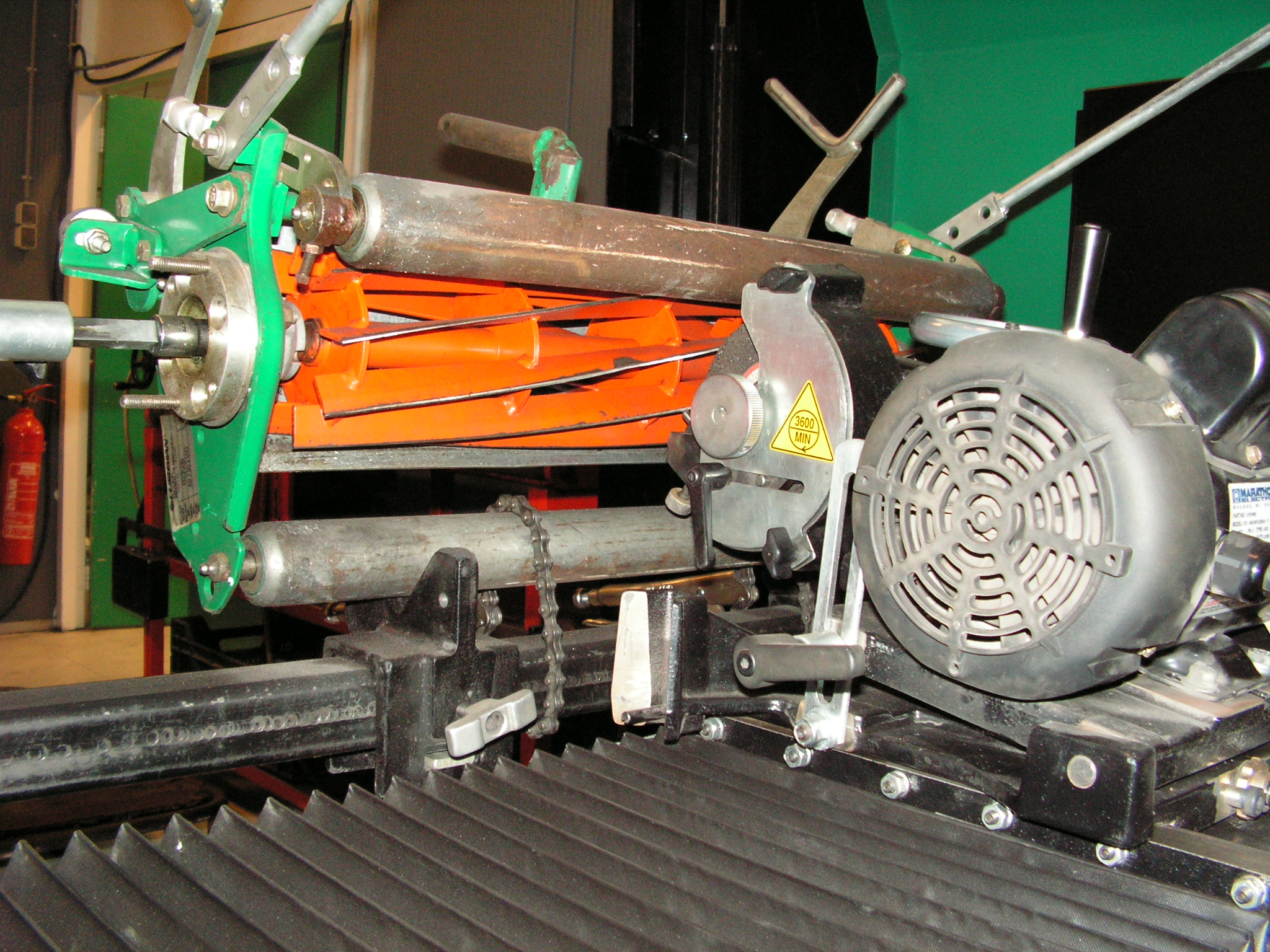 Gebruikte Foley Accu-Sharp 605 snijcilinder slijpmachine - Afbeelding 6